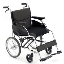 MIKI三貴手動(dòng)輪椅車(chē)MCSC-43L 黑色 W8加寬型超彈性扶手 航太鋁合金，強(qiáng)度加倍 黑色